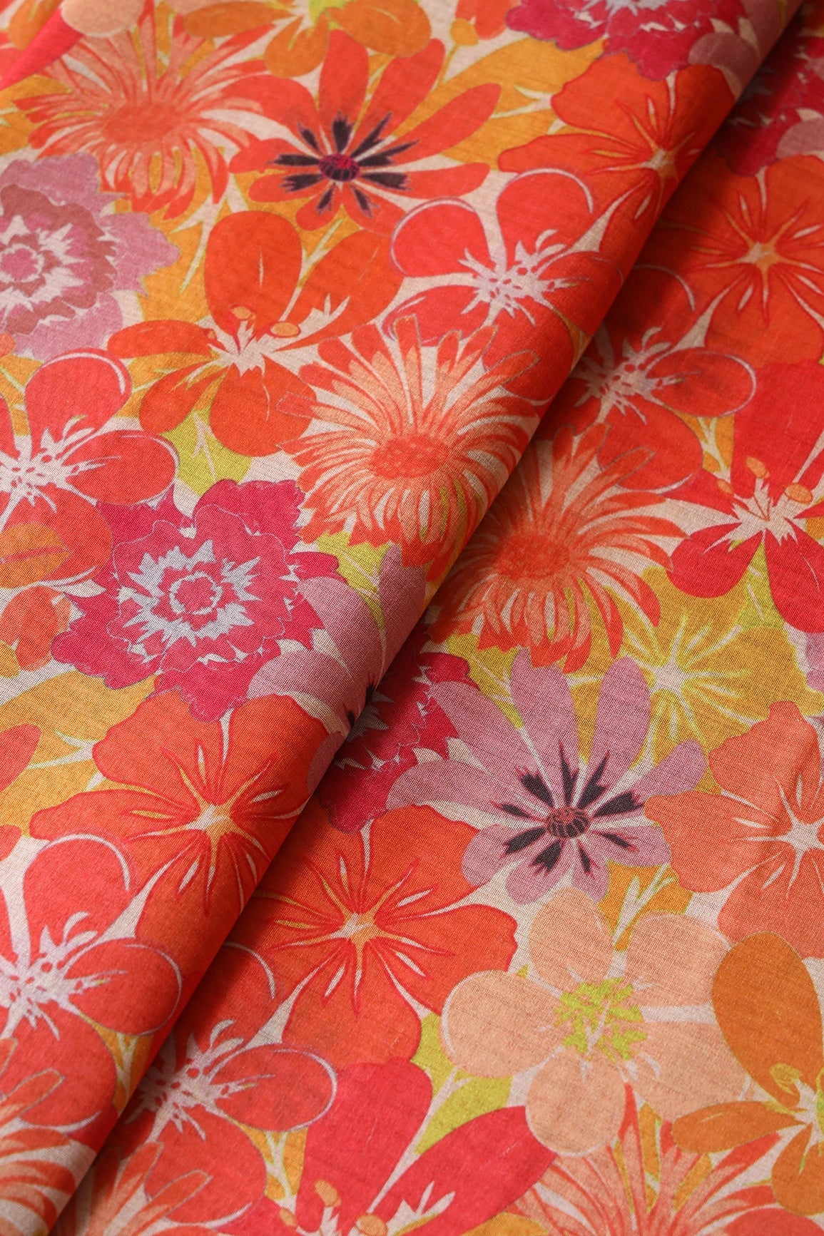 Multi Color Floral Pattern Digital Print On Mulberry Silk Fabric - doeraa