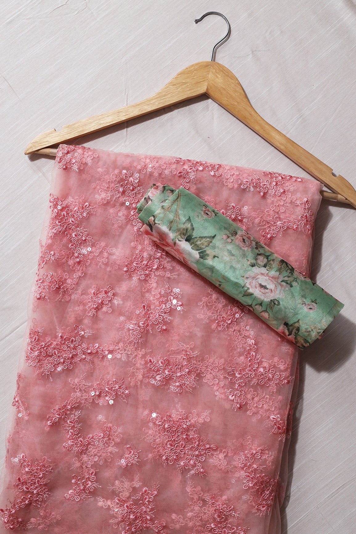 Pink And Parrot Green Saree set (2 Piece) - doeraa