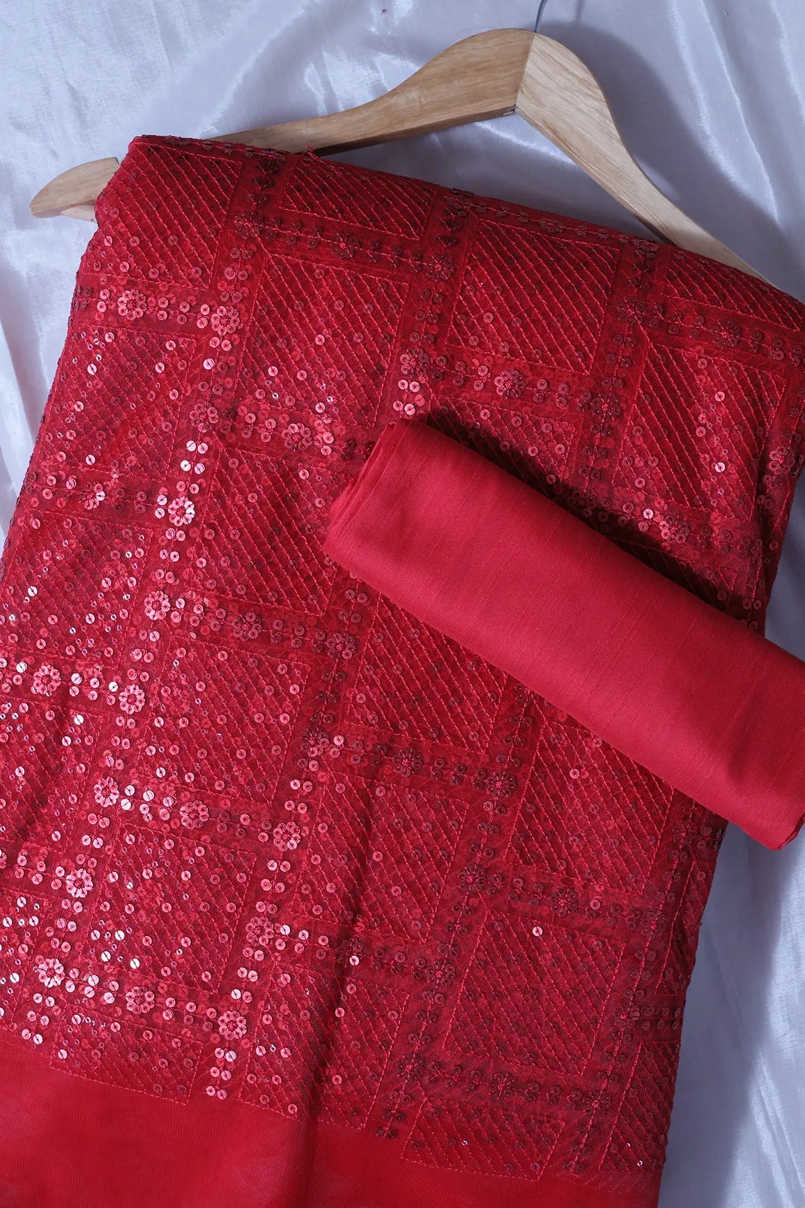 Red Saree set (2 Piece) - doeraa