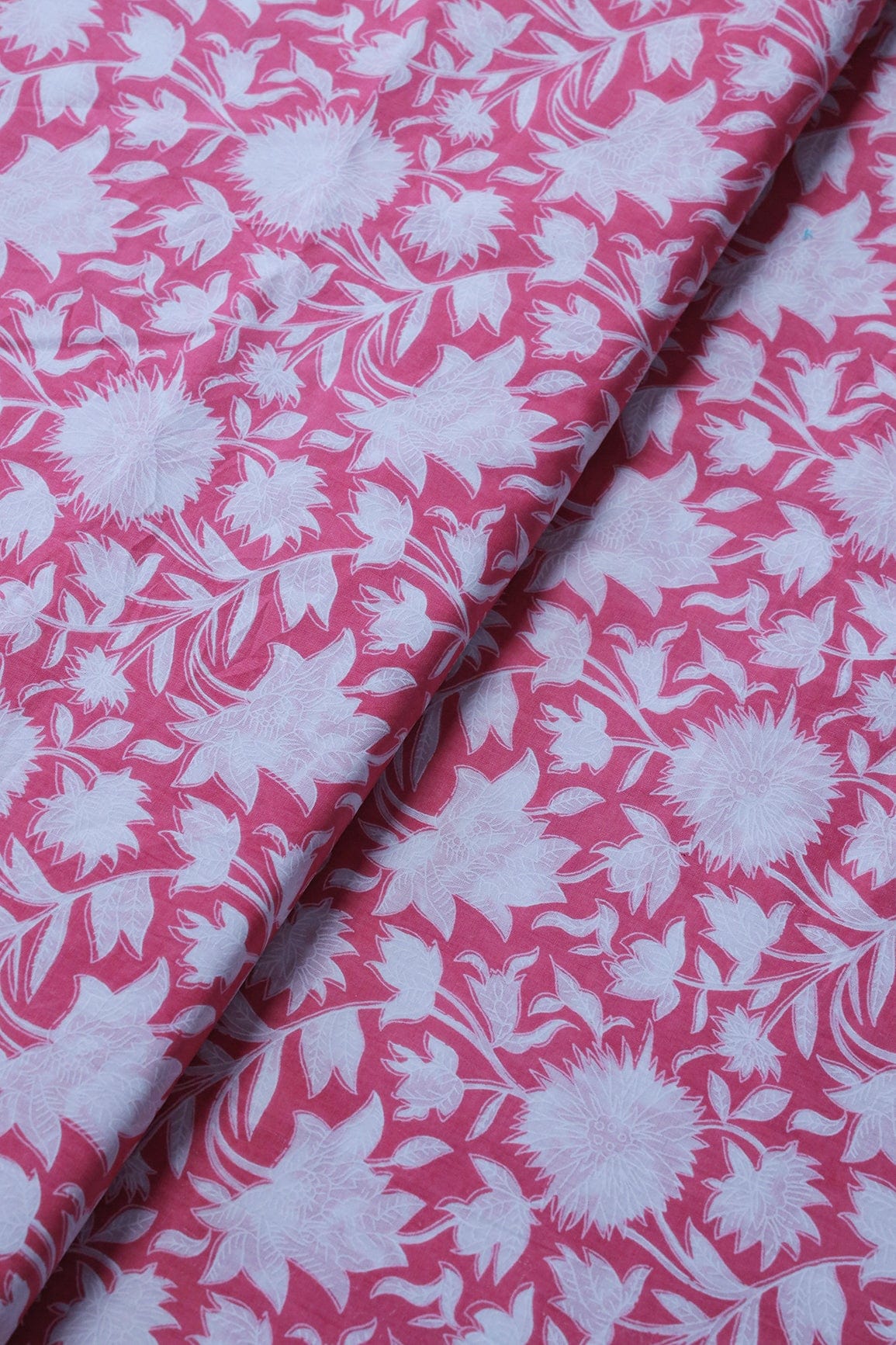 White Floral Print On Creamy Pink Pure Cotton Fabric - doeraa